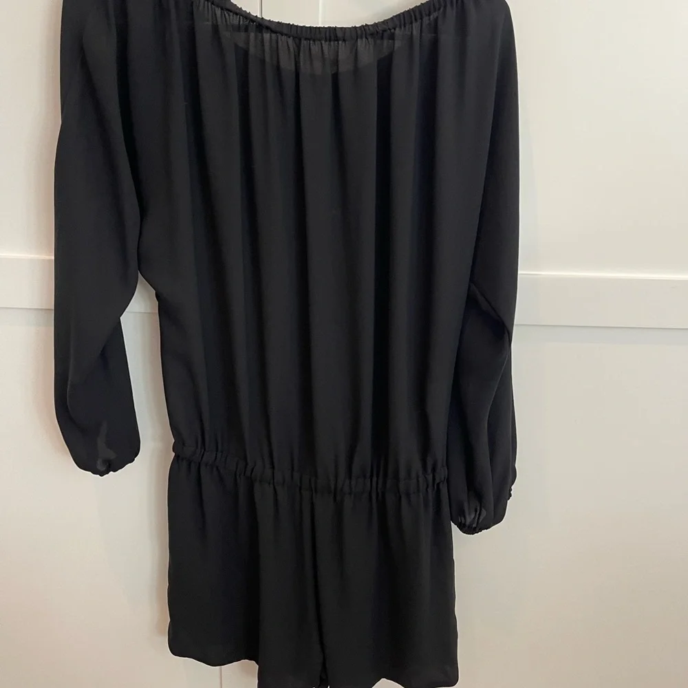 Romper - Picture 2 of 3